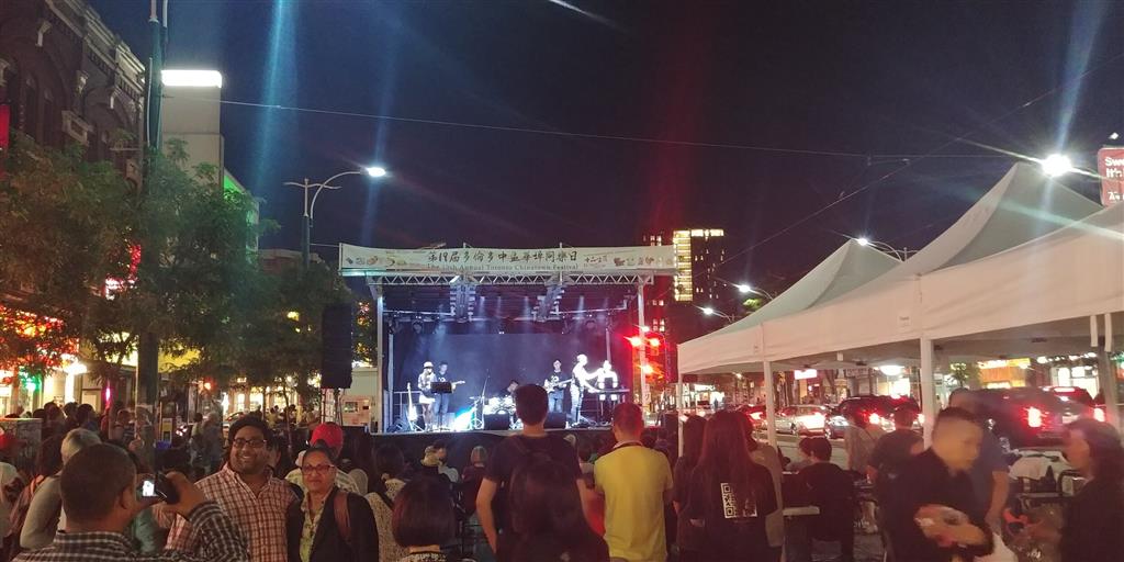 With her passion for engaging in global missionary work, Elissa loves the diversity of Toronto.